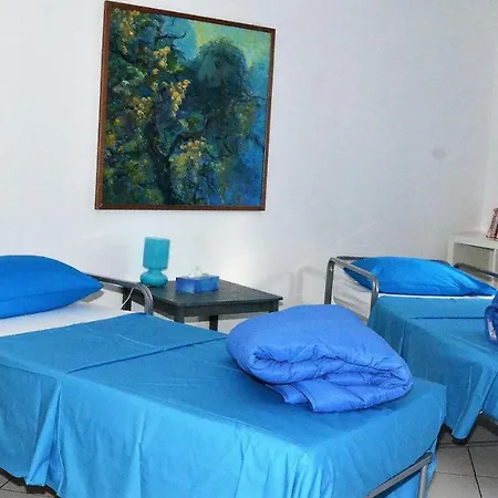 Blu A 300 Mt Dal Centro Storico Apartment *
