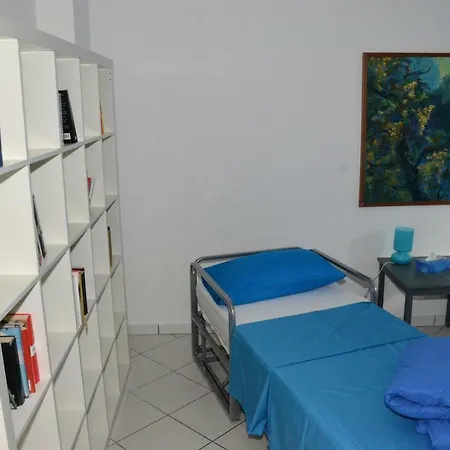Appartamento Blu A 300 Mt Dal Centro Storico Aosta