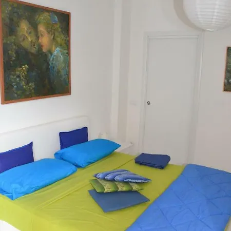 Appartamento Blu A 300 Mt Dal Centro Storico